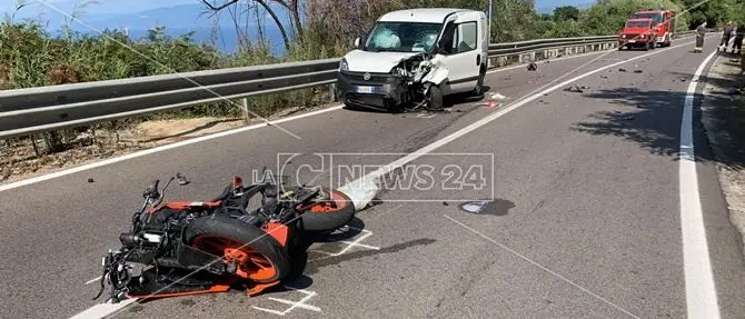 Ferito 18enne in un grave incidente a Vibo, interviene l'elisoccorso
