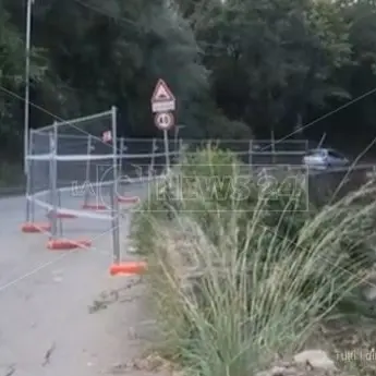 A Vibo Valentia le strade si sbriciolano. «Dall'alluvione del 2006 nulla è cambiato»