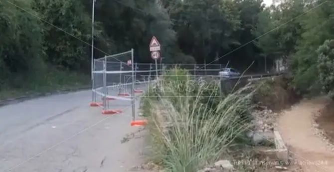 A Vibo Valentia le strade si sbriciolano. «Dall'alluvione del 2006 nulla è cambiato»