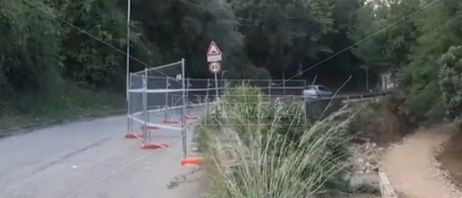 A Vibo Valentia le strade si sbriciolano. «Dall'alluvione del 2006 nulla è cambiato»