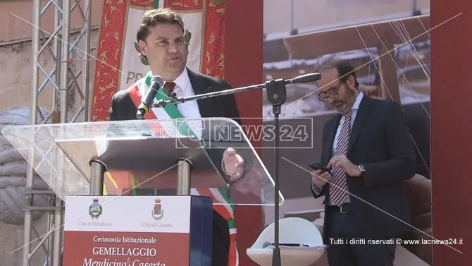 Anche il sindaco di Mendicino con Renzi e Italia Viva: «Saremo protagonisti»