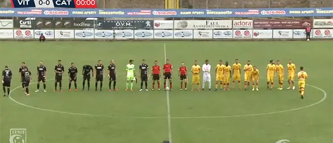 Il Catanzaro scivola sul prato di Viterbo e perde 2-1
