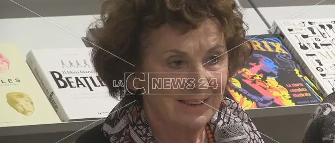 Salvini a Cosenza e la doppia morale dell'assessore rendese Petrusewicz