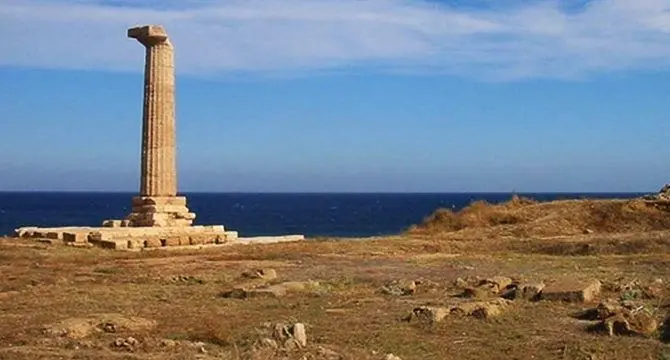 Archeologia, riprendono i lavori di sistemazione del parco di Capo Colonna