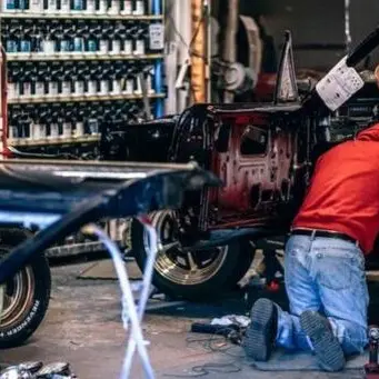 Riparava un'auto d’epoca rubata: denunciato carrozziere a Castrovillari