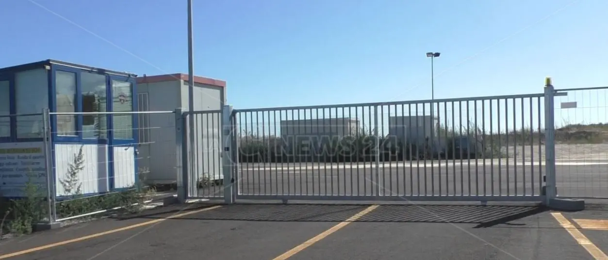 Nuovo ospedale Sibaritide, la Regione rassicura ma il cantiere rimane chiuso