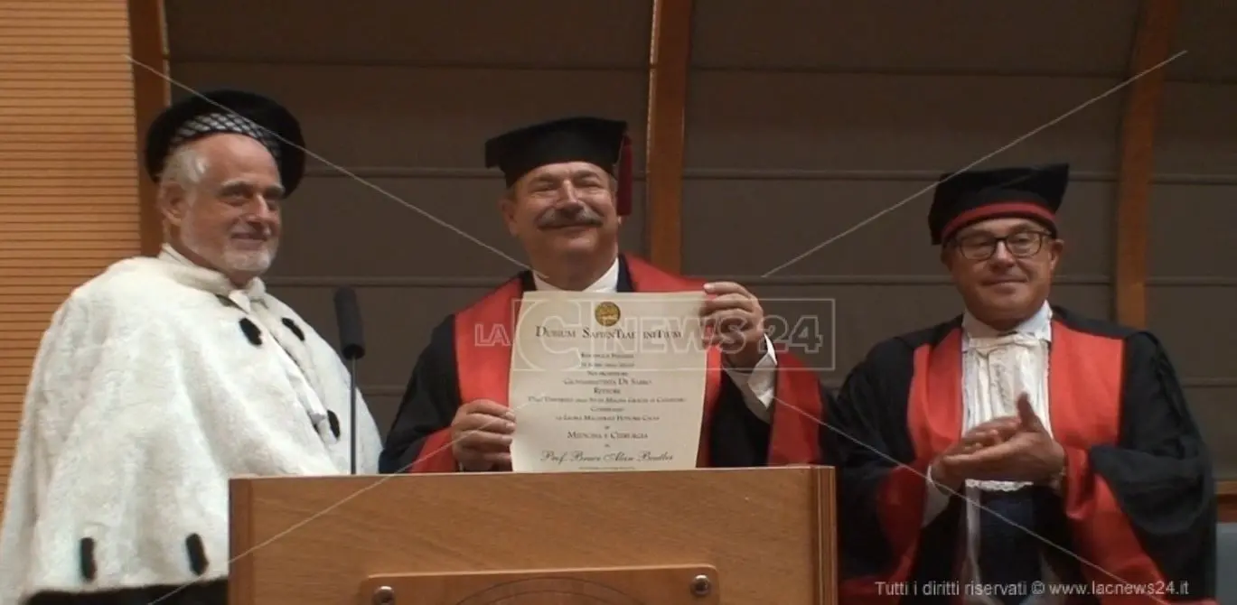 Catanzaro, laurea honoris causa al premio Nobel Bruce Alan Beutler