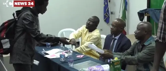 Rosarno, nasce l'associazione dei senegalesi della Piana