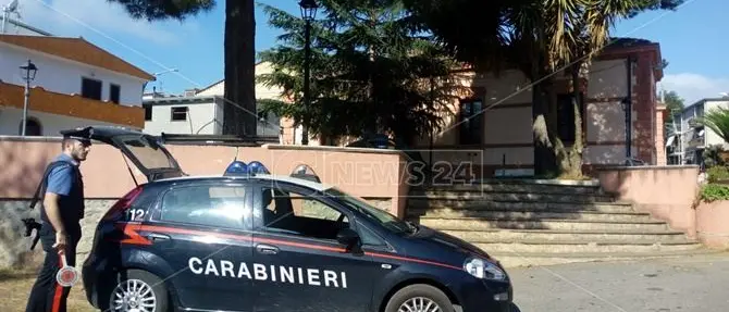 Vibo, duplice tentato omicidio a Piscopio. Feriti a colpi d’arma da fuoco due giovani