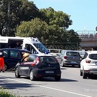 Scontro tra due auto a Vibo Marina, donna finisce al pronto soccorso