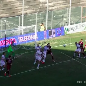 Reggina inarrestabile: Catania battuto e secondo posto consolidato