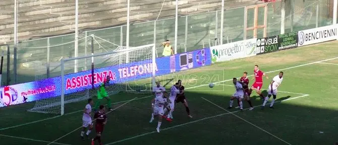 Reggina inarrestabile: Catania battuto e secondo posto consolidato
