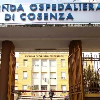 Cosenza, l'Azienda ospedaliera assume 17 nuovi operatori socio sanitari