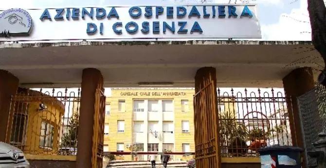 Cosenza, l'Azienda ospedaliera assume 17 nuovi operatori socio sanitari