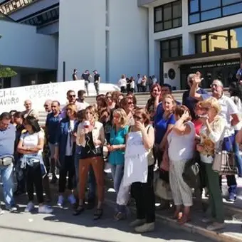 Reggio, i precari della sanità manifestano al Consiglio regionale