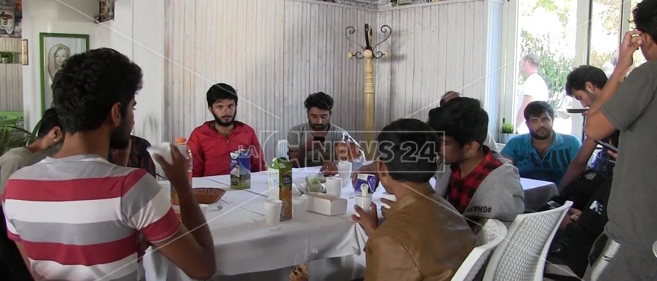 Calabria terra di sbarchi, anche 12 minori tra i migranti giunti a Sellia