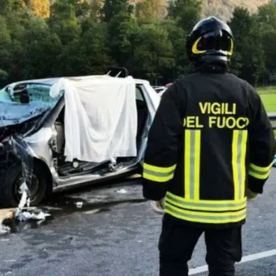 Auto travolta da un carico di legna: dopo il 15enne Matteo muore anche sua madre