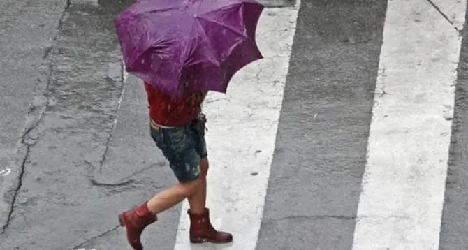 Ciclone Ulrike, a Reggio chiusi anche ville, parchi e cimiteri. Stop esteso a mercati e dehors