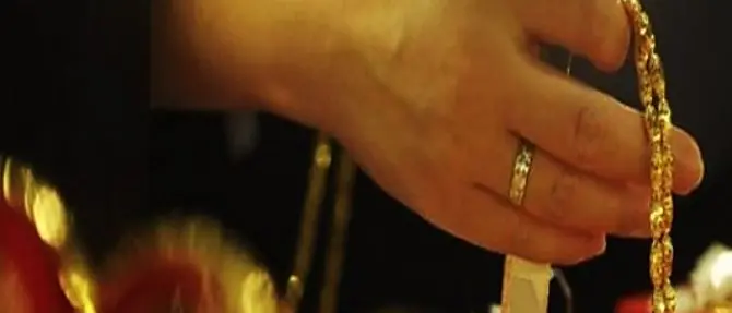 Truffe agli anziani, arrestata “santona” che diceva di curare il malocchio