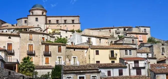 Gerace, Taverna e Morano tesori autentici per il Touring club