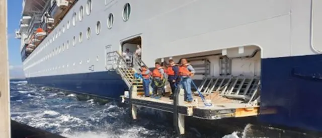 Colpito da infarto su nave da crociera, salvo grazie alla Guardia costiera