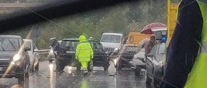 Statale 107 maledetta, altro incidente dove sono morti i quattro giovani