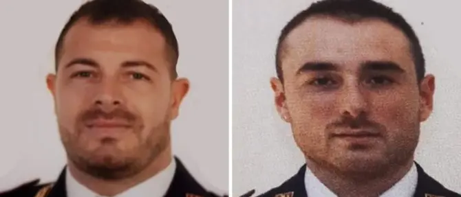 Agenti uccisi a Trieste, fiaccole accese a Catanzaro per Pierluigi e Matteo