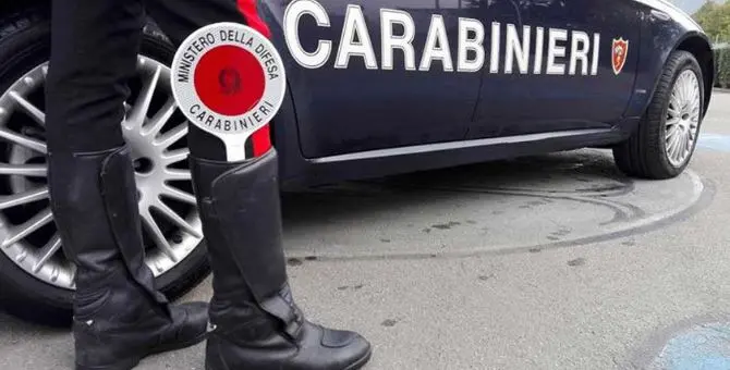 Controlli dei carabinieri a Catanzaro, denunciate cinque persone