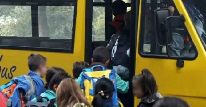 Trasporto scolastico, Anci Calabria: «Evitata la stangata sulle famiglie»