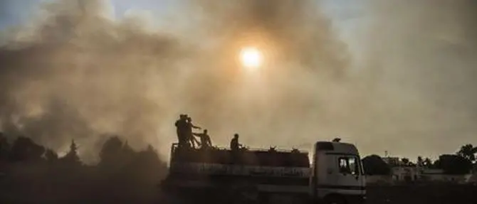 Raid in Siria, la Turchia attacca. I combattenti curdi: «Colpite aree civili»