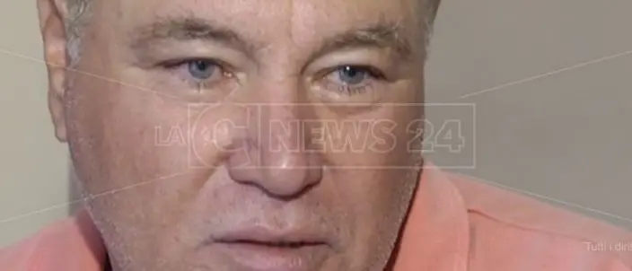 Bimbo mai nato, le lacrime del nonno: «Volevo abbracciarlo, non stare qui da un avvocato»