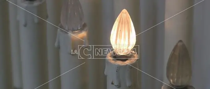 Fiaccolata degli angeli, Cosenza commemora i giovani volati in cielo