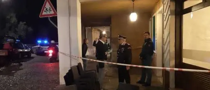 Infarto fatale al fratello che lo cura, disabile muore per inedia in casa