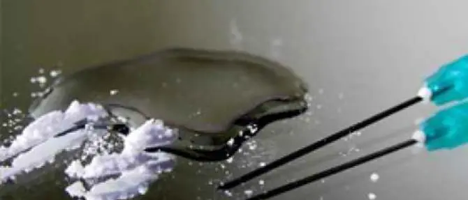 Smantellato dai carabinieri un laboratorio di eroina, in carcere due fratelli