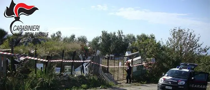 Rifiuti pericolosi, sequestrata una discarica abusiva a Bonifati