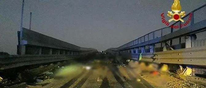 Incidente all’alba, morti quattro giovani tra cui due minorenni