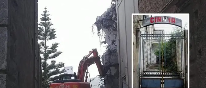 Tropea saluta un pezzo di storia, addio allo storico Cinema Eliseo