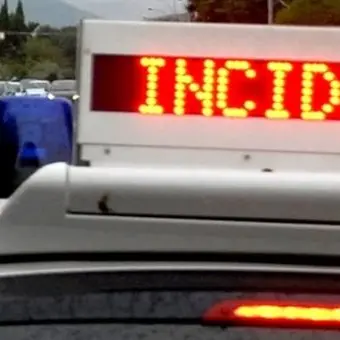 Auto contro guard rail, ennesimo incidente sulla statale 18
