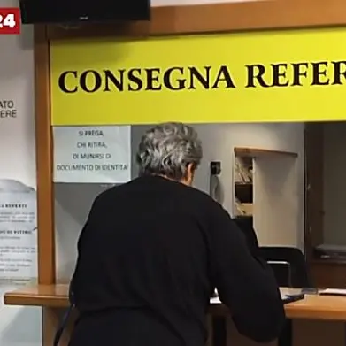 Migliaia di firme per salvare il centro radiologico di Siderno