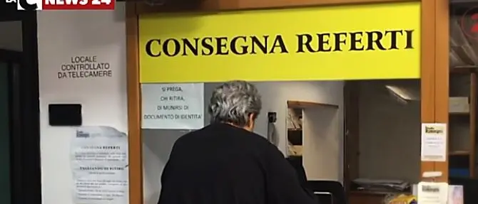 Migliaia di firme per salvare il centro radiologico di Siderno