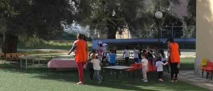 Mensa scolastica gratis a Polistena, il sindaco: «Aiutiamo le famiglie in difficoltà»