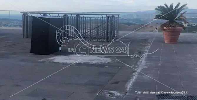 Identificato l’autore dei danneggiamenti alle opere d’arte di Catanzaro