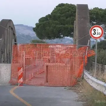 Villapiana: ponte chiuso a singhiozzo, lavori a metà e autovelox in agguato