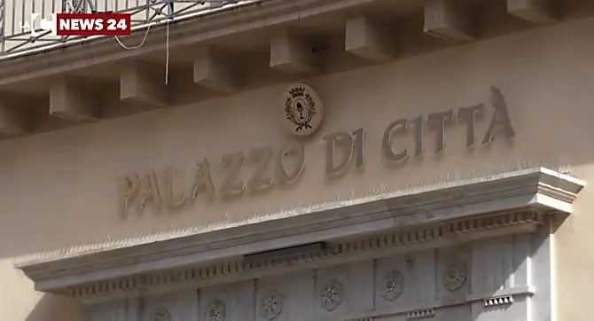 Lotta alle mafie, Libera mette “i semafori” al sindaco di Corigliano-Rossano