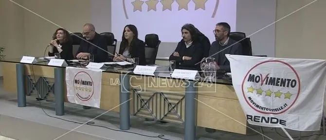 Dissesto a Cosenza, i deputati pentastellati: «Gravi conseguenze per la città»