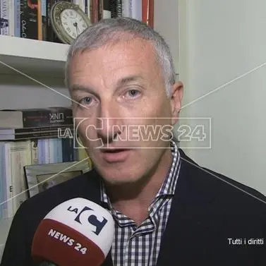Dissesto a Cosenza, Saverio Greco: «Adesso tagli al bilancio del 30 per cento»