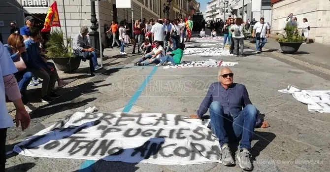 Sanità, il dramma dei precari licenziati: nuova protesta a Catanzaro