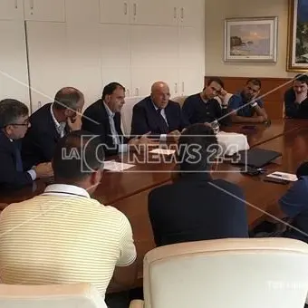 Sanzioni Ue a pescatori calabresi, Oliverio: «Se ne occuperà il ministero»