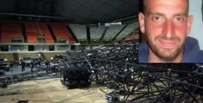 Crollo del palco per il concerto della Pausini, confermate le condanne