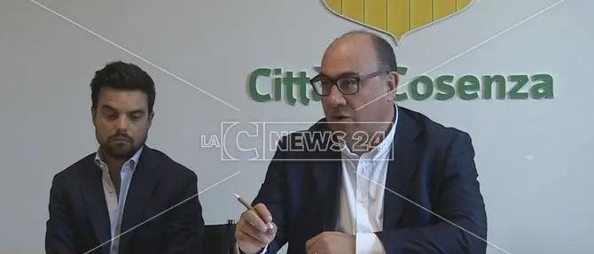 Dissesto a Cosenza, la minoranza: «Possibile scioglimento anticipato»